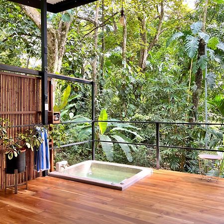 Industrial Studio With Private Jacuzzi Uvita Bagian luar foto